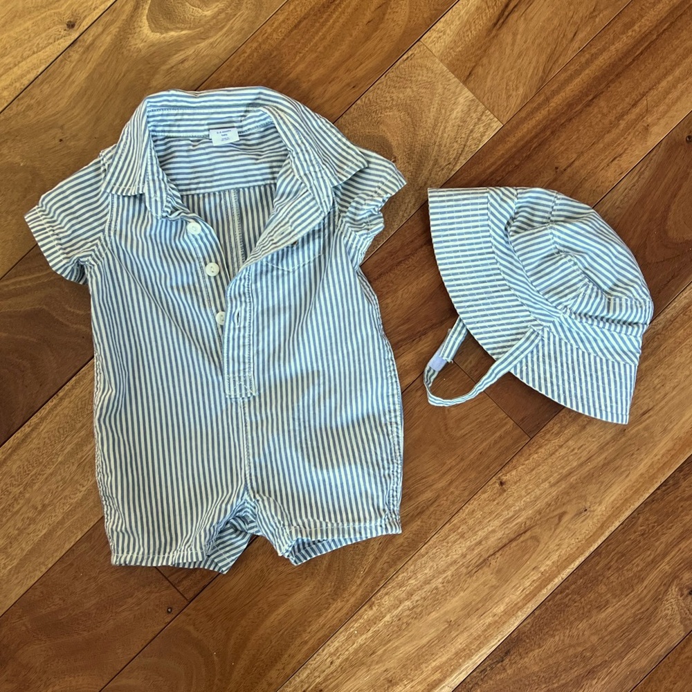 Baby GAP Seersucker Romper and Hat Matching Set (0-3 mos)